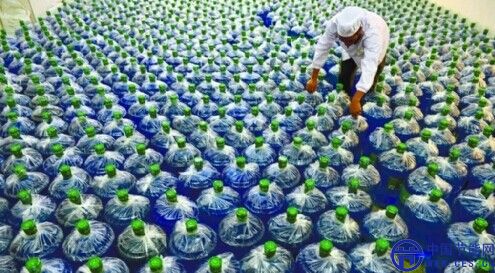 2015年桶裝水市場將面臨的凈水器的強(qiáng)力擠壓